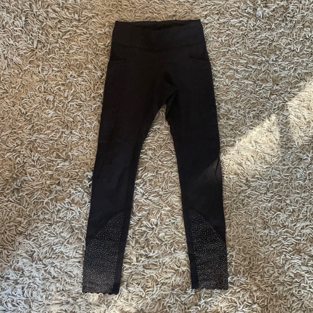 black lulu lemon leggings